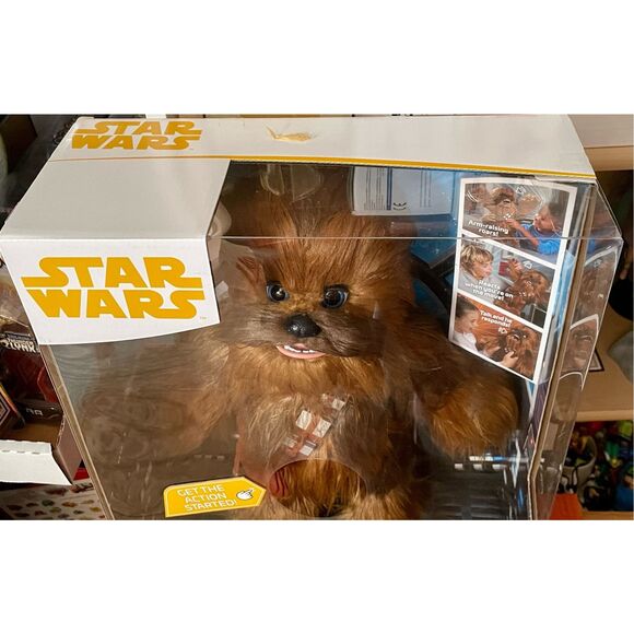 Star Wars FurReal Hasbro Interactive Chewbacca Chewie Talking New in Box - Picture 3 of 12